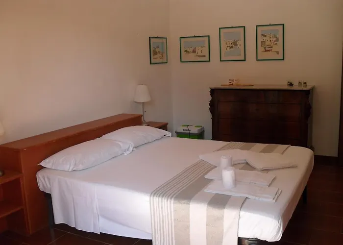 I Gu Books & Rooms